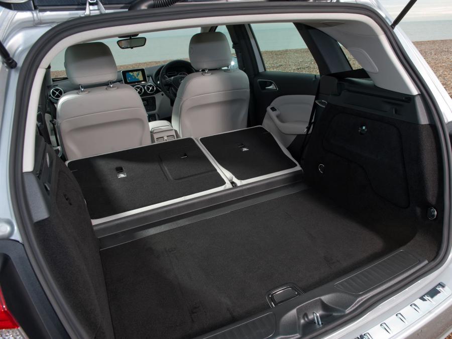  Mercedes-Benz B180 CDI BlueEFFICIENCY 2012 года  (UK) (фото 3 из 14)